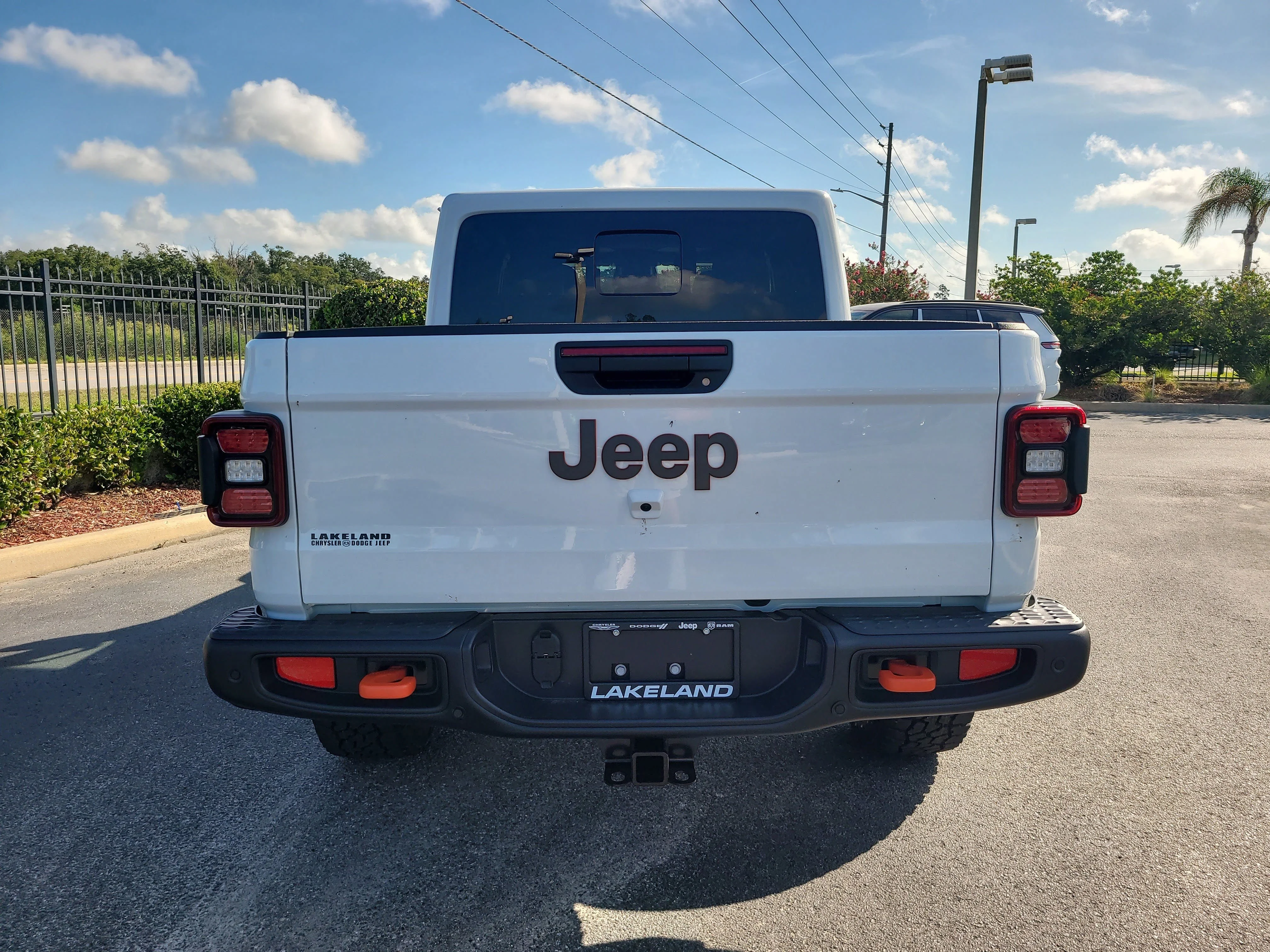 New 2026 Bright White Clearcoat Jeep Mojave X image 7