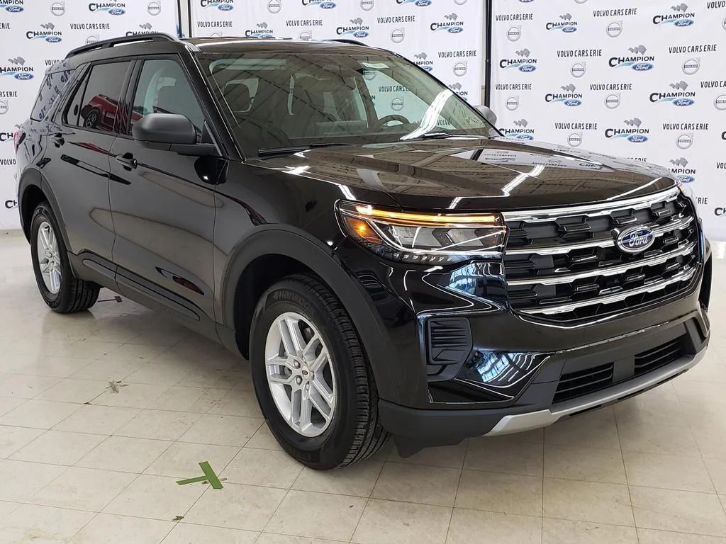 2026 Ford Explorer Active 4WD's photo