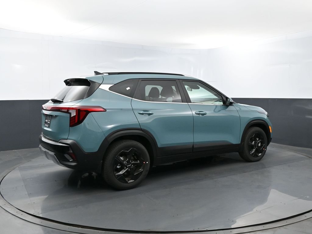 New 2026 Pluton Blue Kia EX image 22