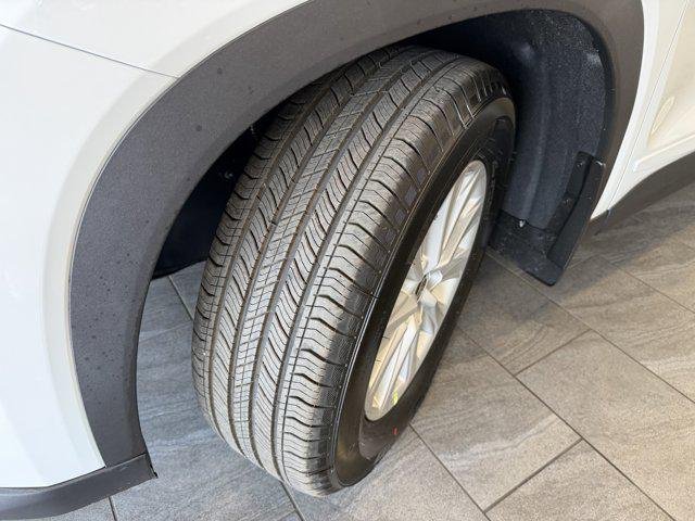 Certified Used 2026 WIND CHILL PEARL Toyota  image 66