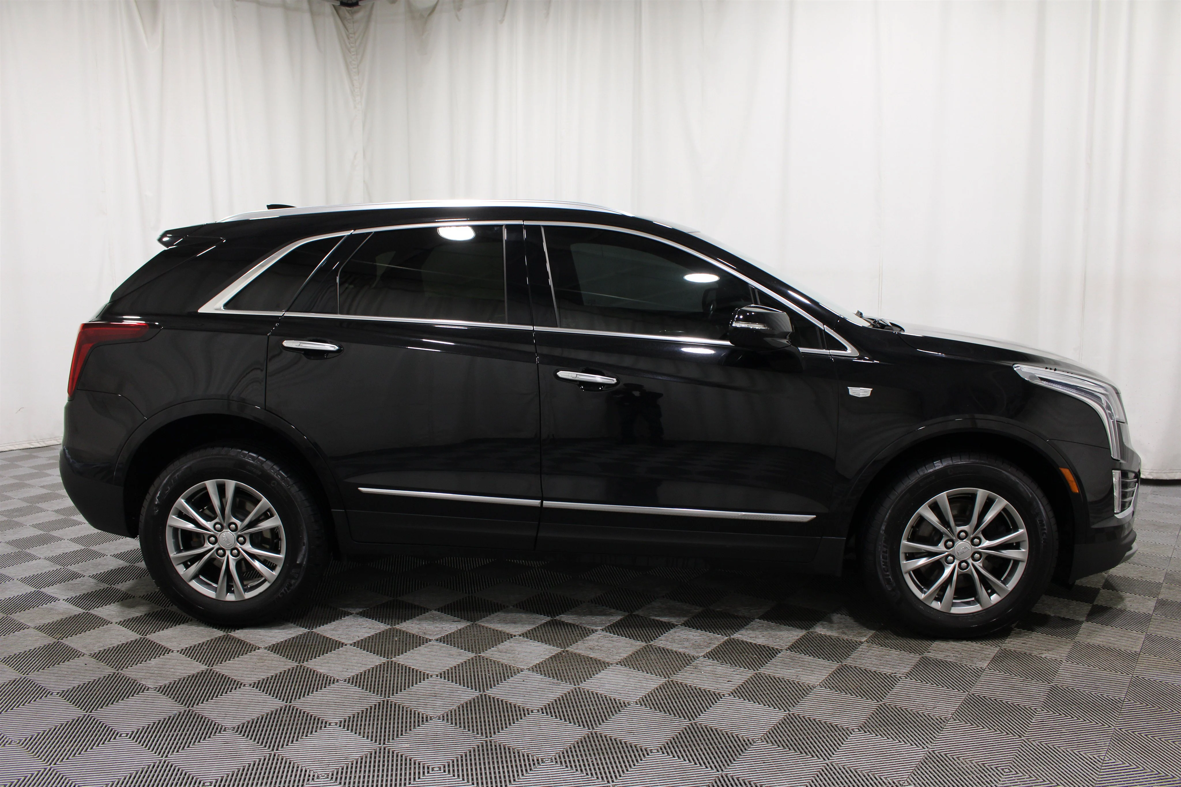 Used 2021 Stellar Black Metallic Cadillac AWD Premium Luxury image 32