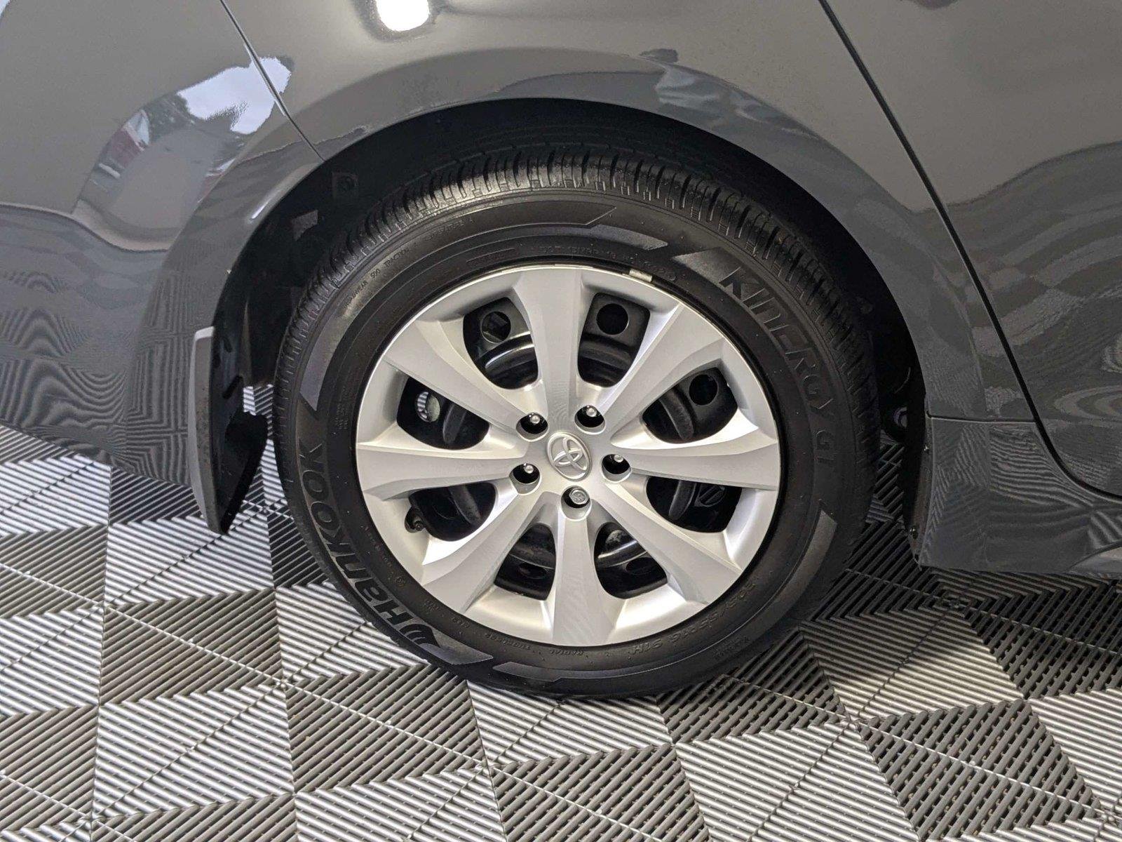 Used 2025 Underground Toyota LE image 9