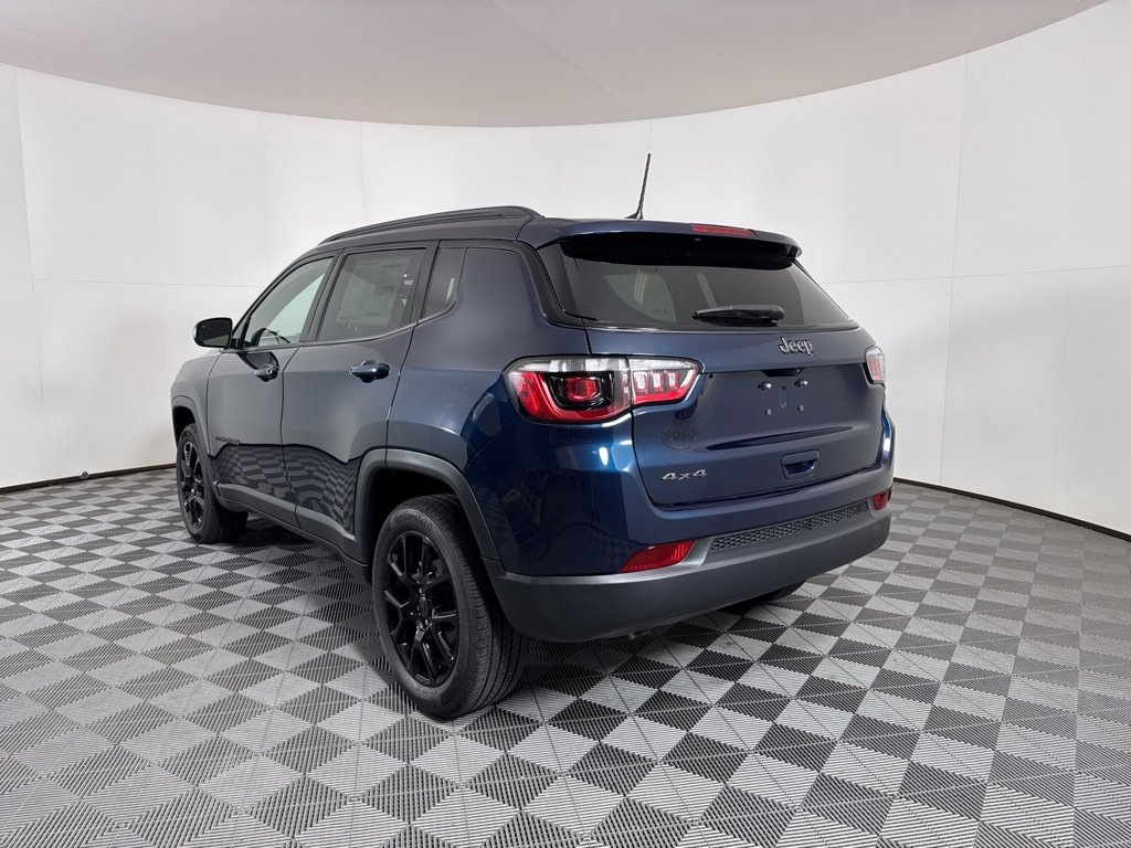 New 2026 Fathom Blue Pearl-Coat Exterior Paint Jeep Limited Altitude image 19