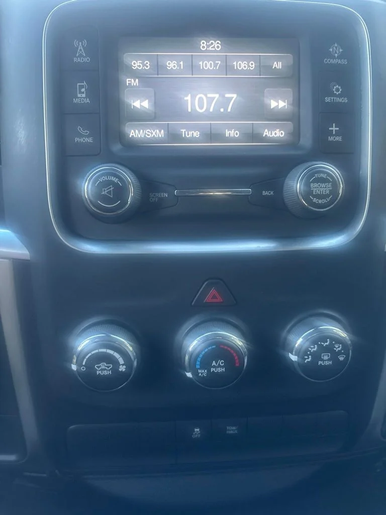 Used 2016 White Ram SLT image 29