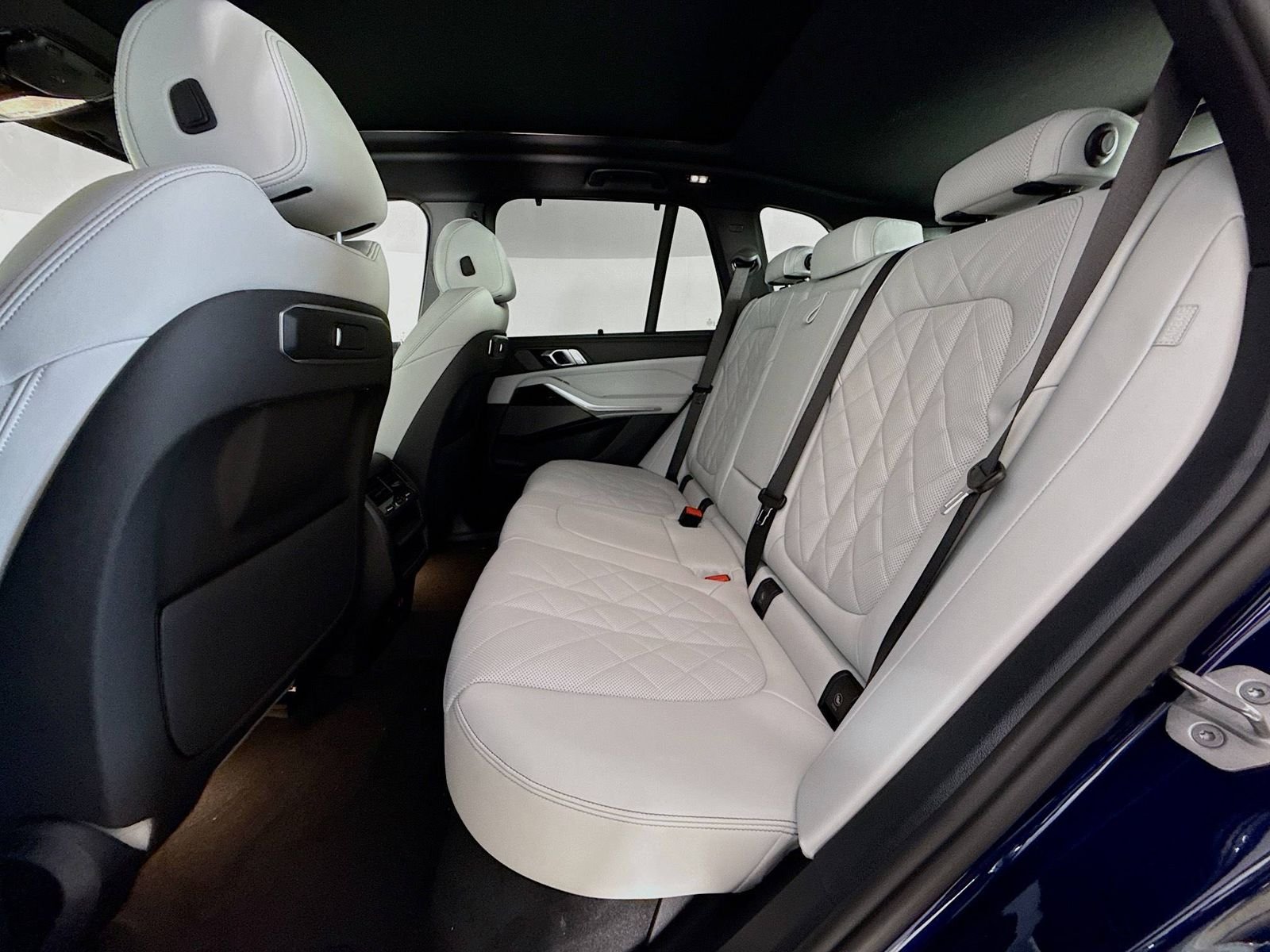 2026 BMW X5 40i - Photo 26