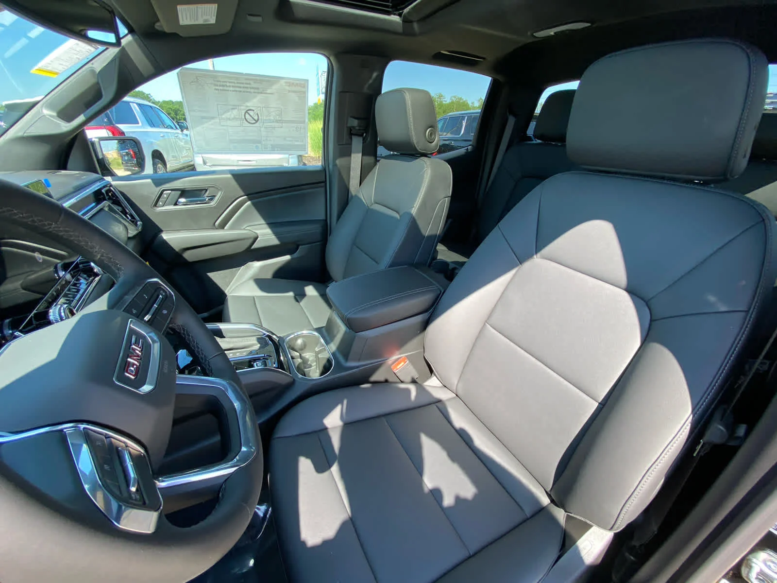 New 2026 Sterling Metallic GMC Elevation image 21