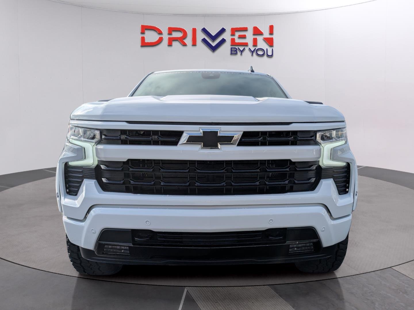 New 2026 Summit White Chevrolet RST image 8