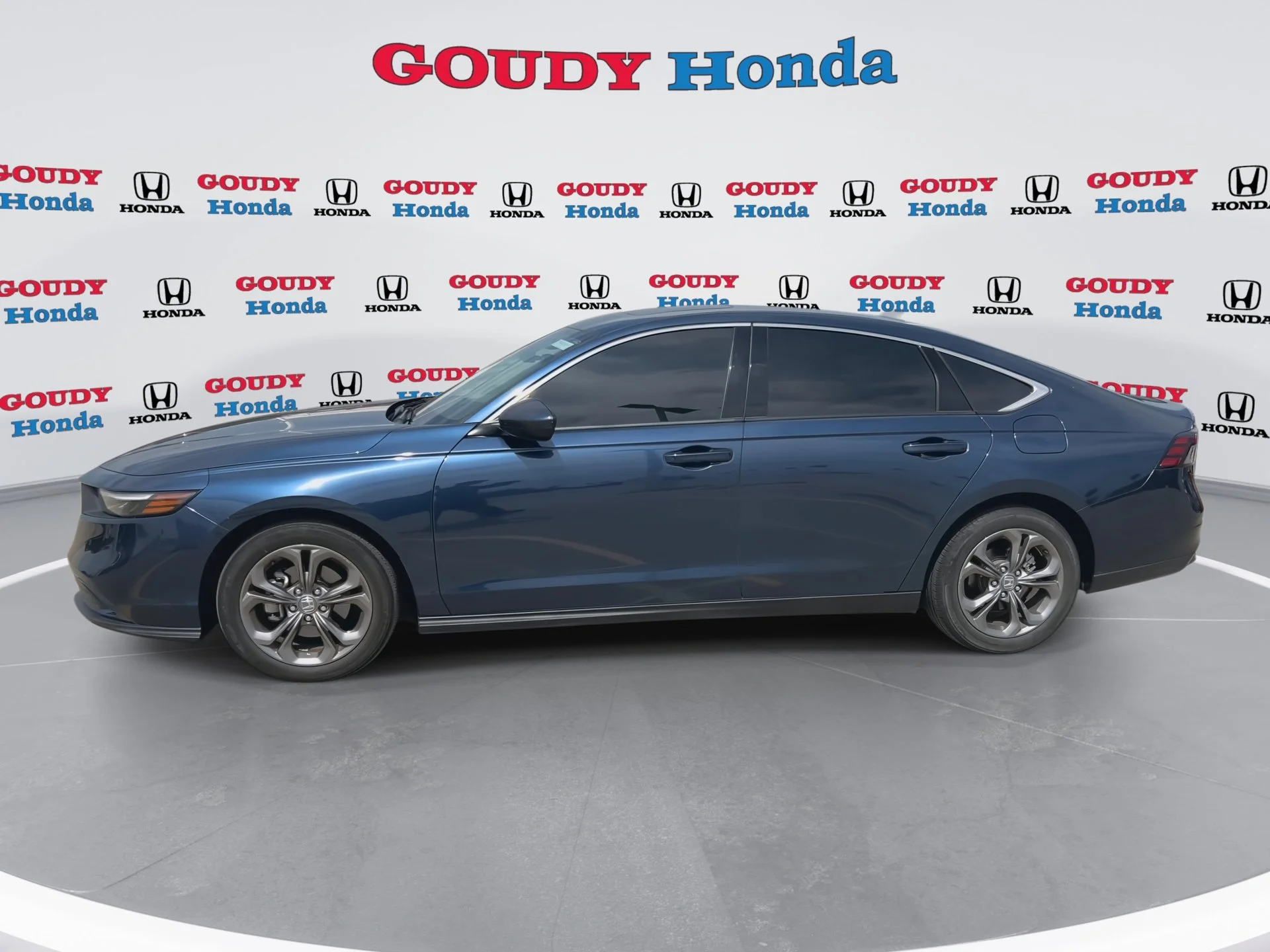 2024 Honda Accord EX - Photo 15