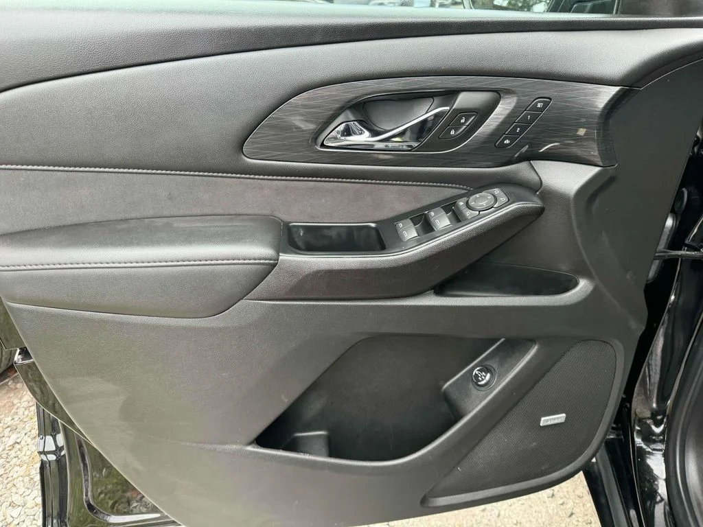 2023 Chevrolet Traverse High Country - Photo 18