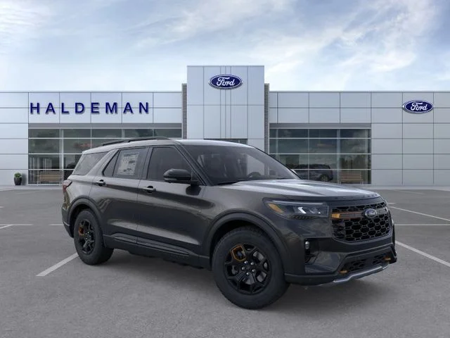 New 2026 Agate Black Metallic Ford Tremor image 7