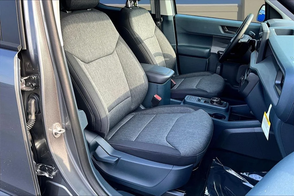 New 2026 Carbonized Gray Metallic Ford XLT image 11