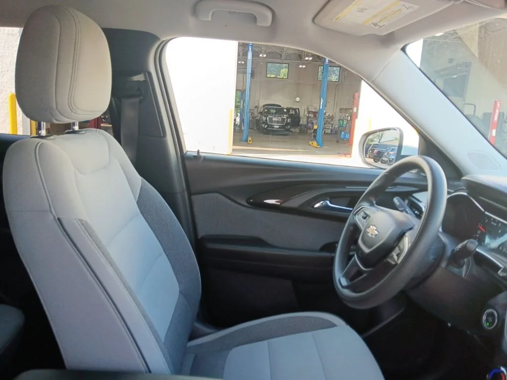 Used 2021 Summit White Chevrolet LT image 37