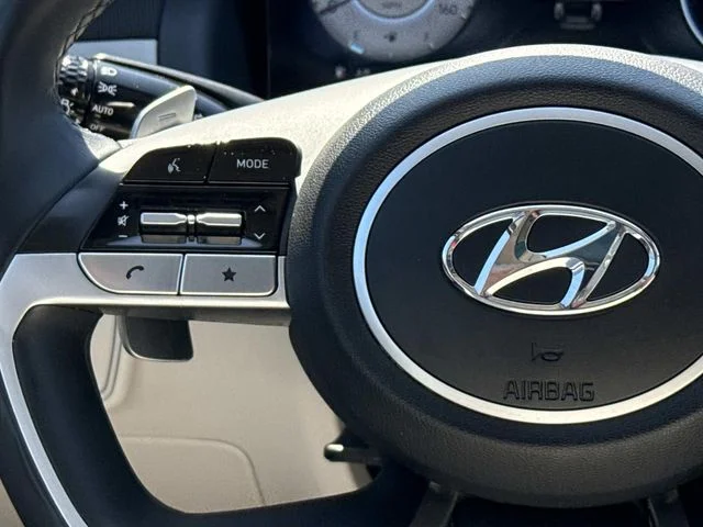 Used 2023 White Hyundai Limited image 23