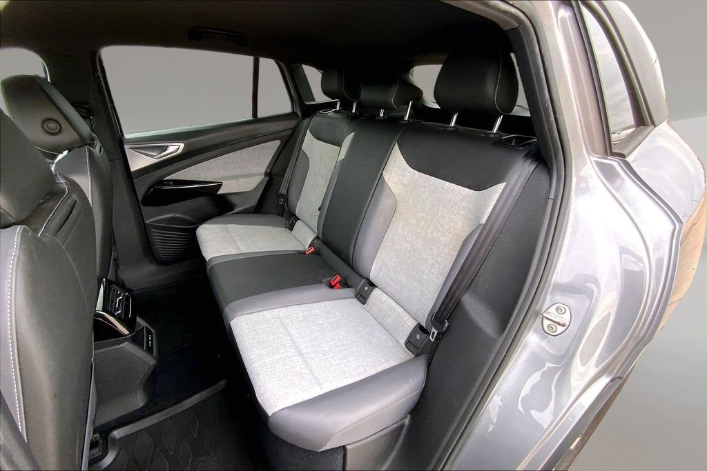 Certified Used 2023 Silver Mist Metallic Volkswagen Pro image 25