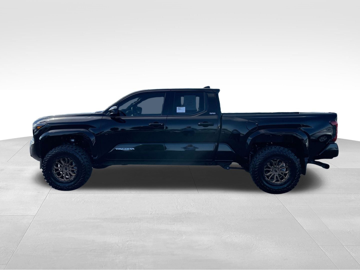 2026 Toyota Tacoma SR5 - Photo 7