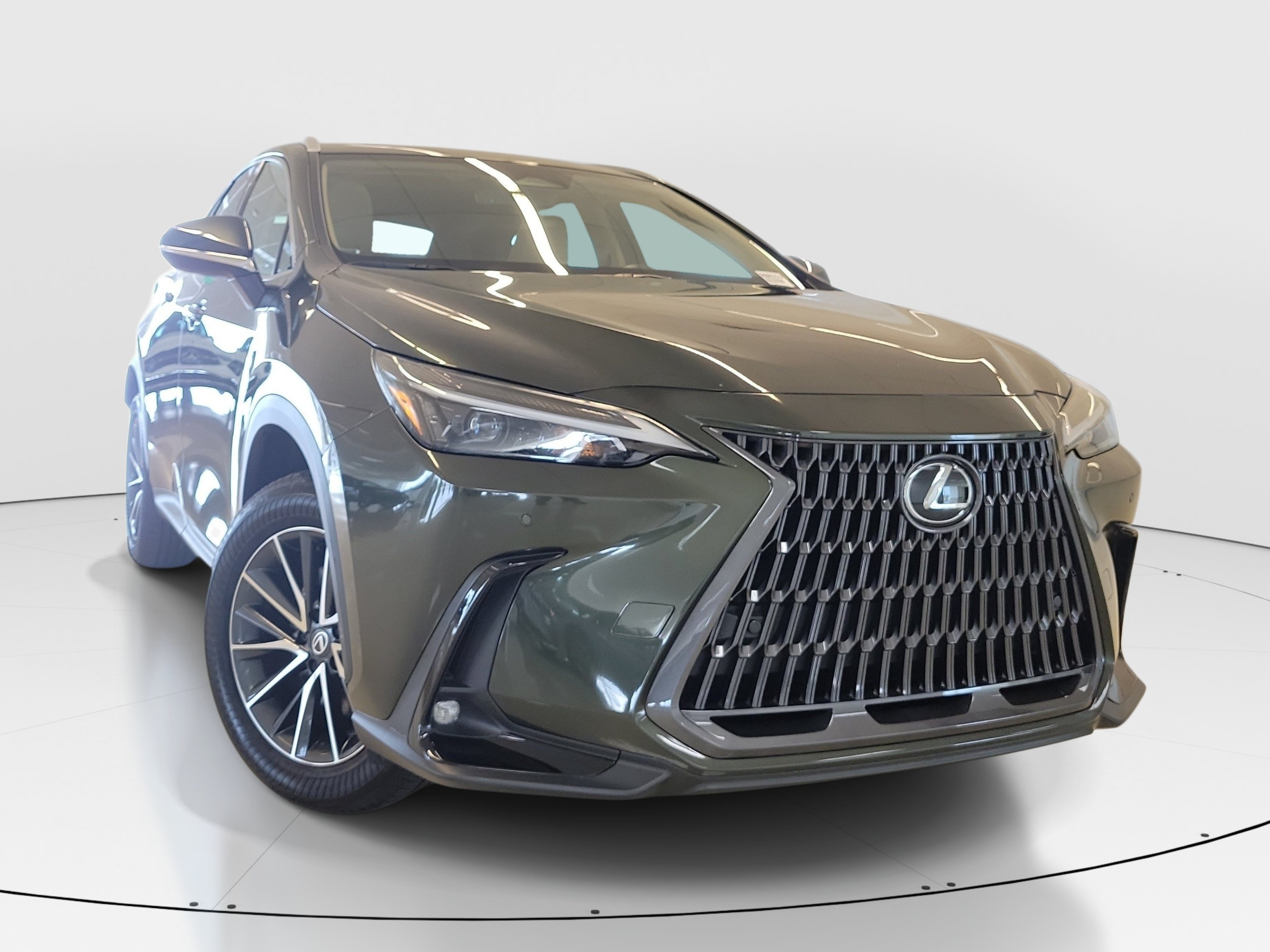 Certified Used 2026 Green Pearl Lexus NX 350 image 2