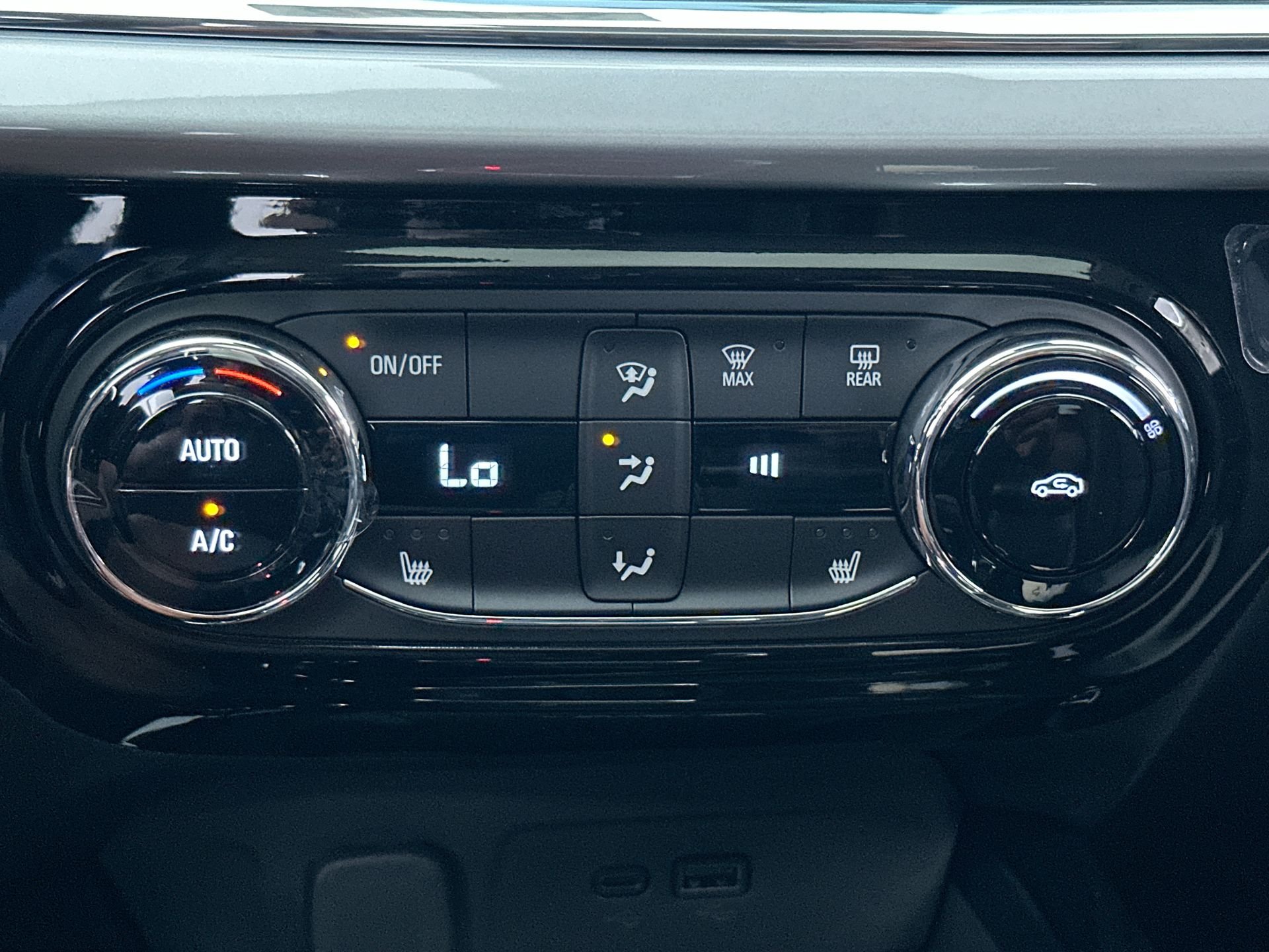 2026 Chevrolet Trax LT - Photo 71