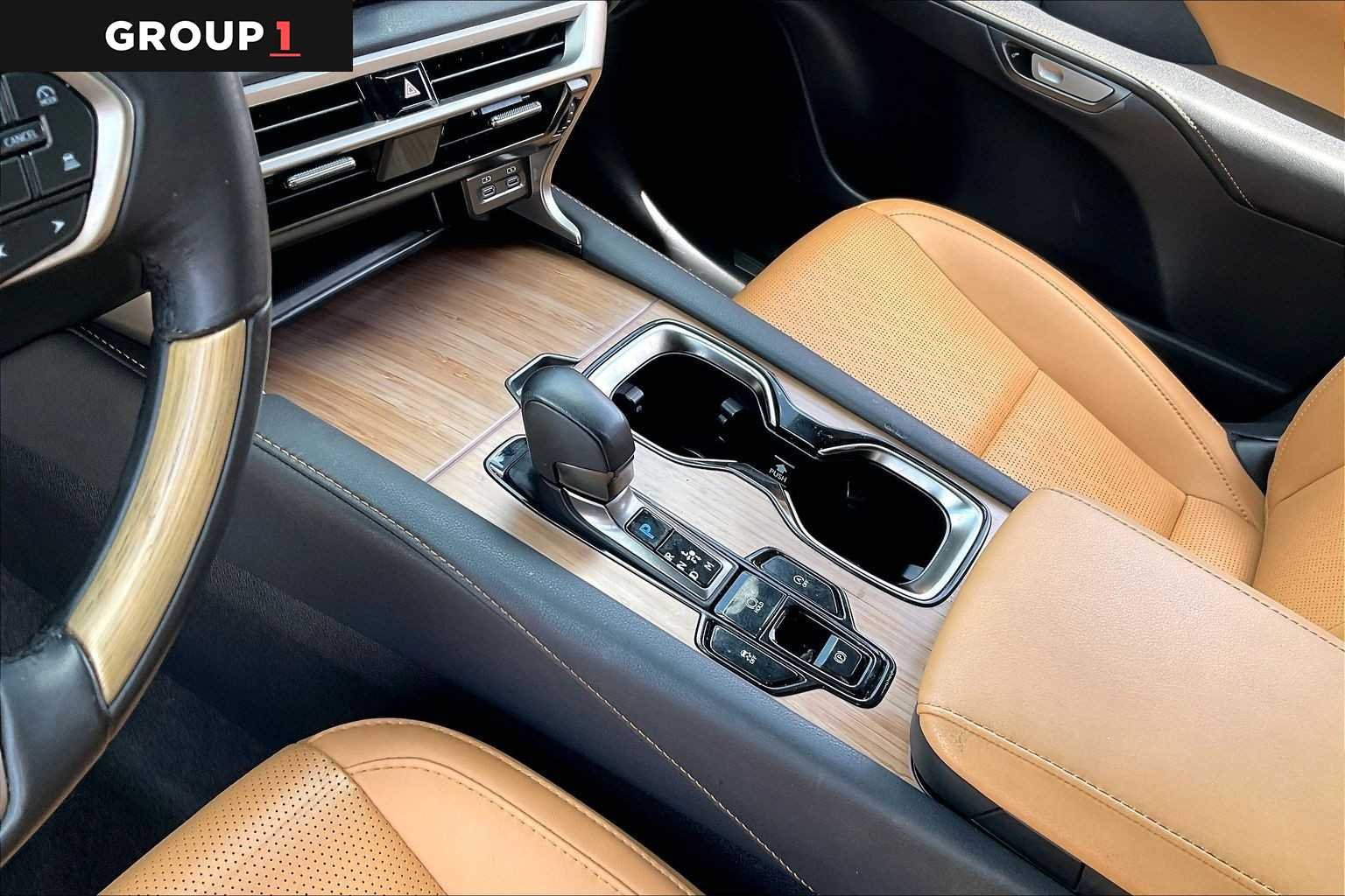 Certified Used 2023 COPPER CREST Lexus Premium Plus image 14