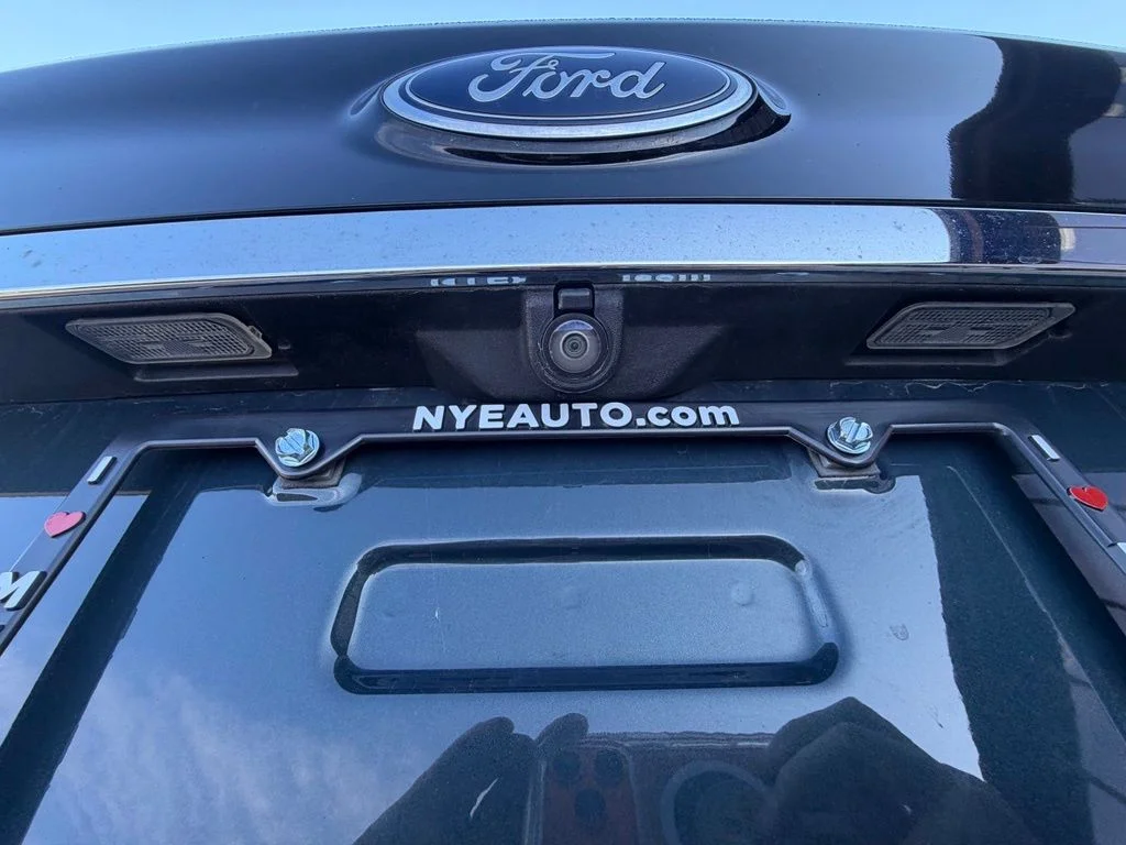 Used 2019 Green Ford SEL image 43