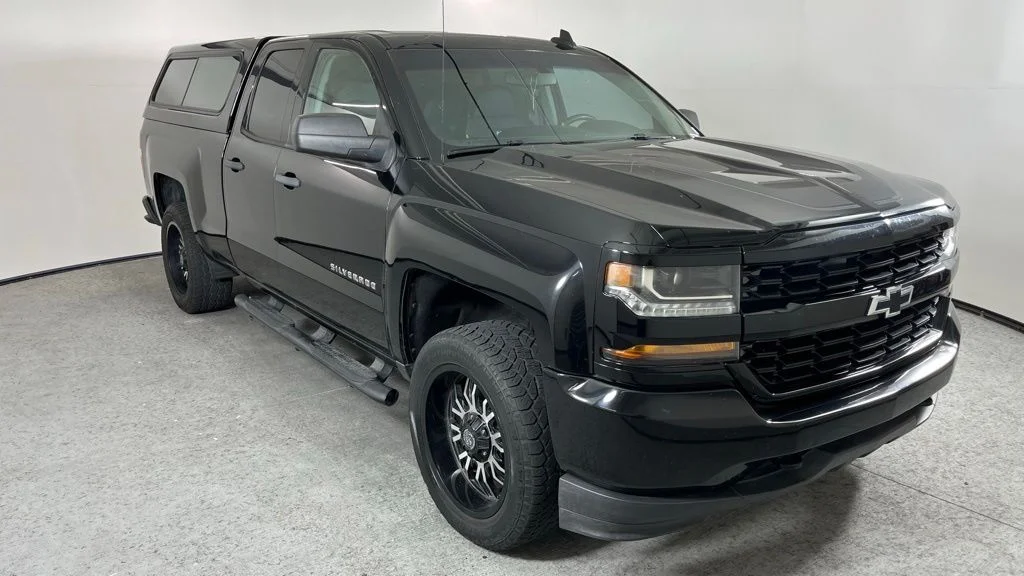 2017 Chevrolet Silverado 1500 Custom Double Cab Std Box's photo