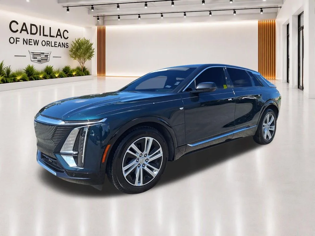 Certified Used 2024 Green Cadillac Tech image 8