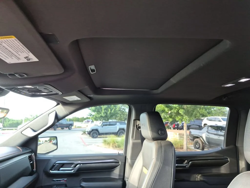 Used 2024 Onyx Black GMC AT4 image 33