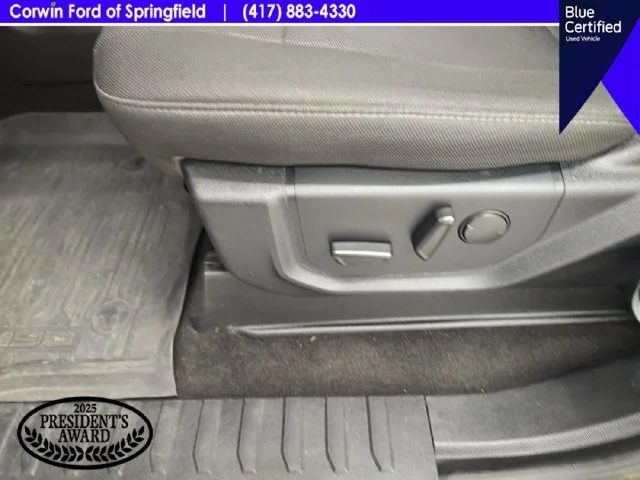 Certified Used 2019 Oxford White Ford XLT image 38
