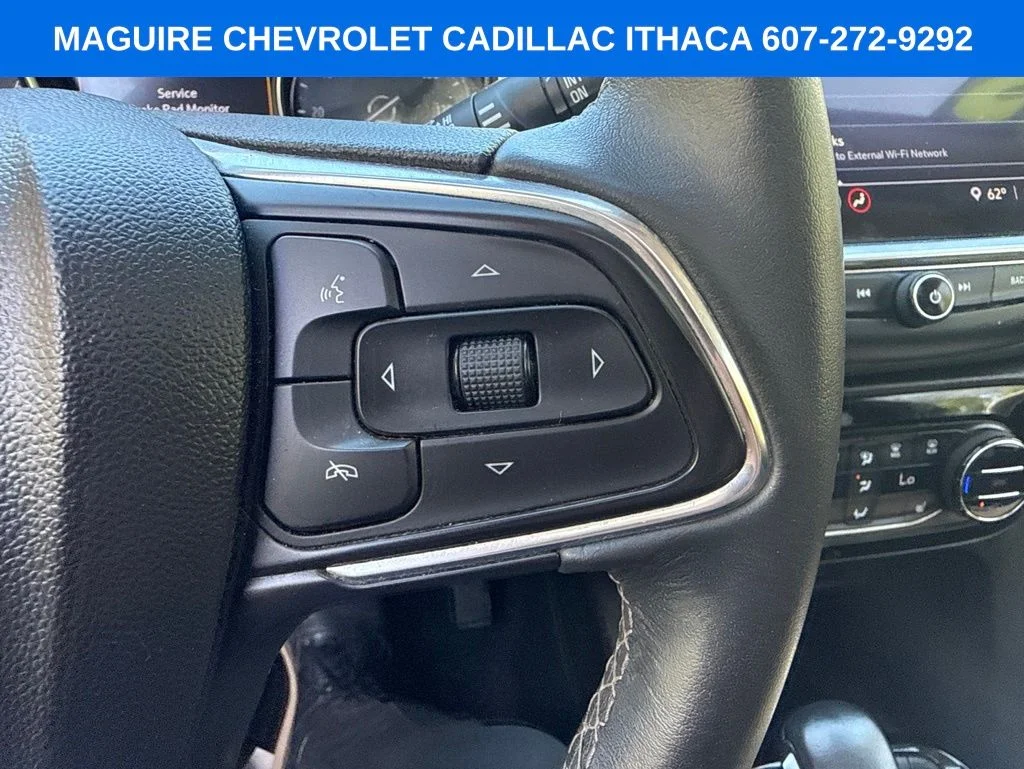 Used 2023 Black Buick Select image 28