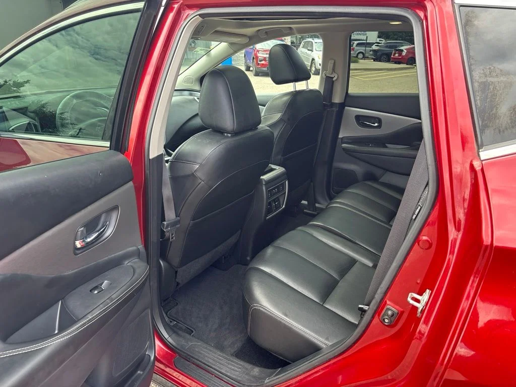 Used 2020 Cayenne Red Metallic Nissan SL image 22