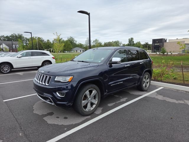Used 2016 Blue Jeep Overland image 3