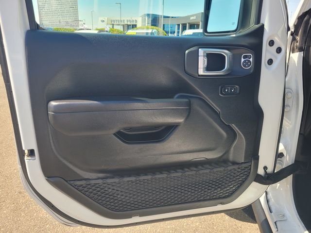 Used 2025 White Jeep Rubicon image 18