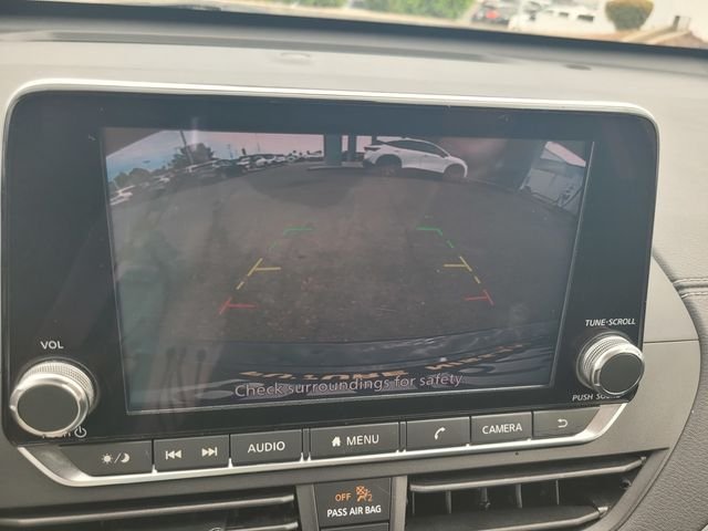 Used 2019 Blue Nissan 2.5 SV image 22
