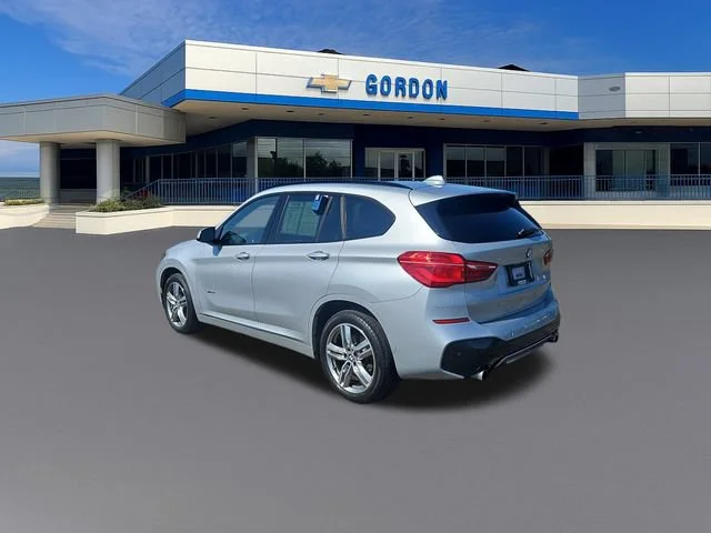 Used 2018 Silver BMW xDrive28i image 3