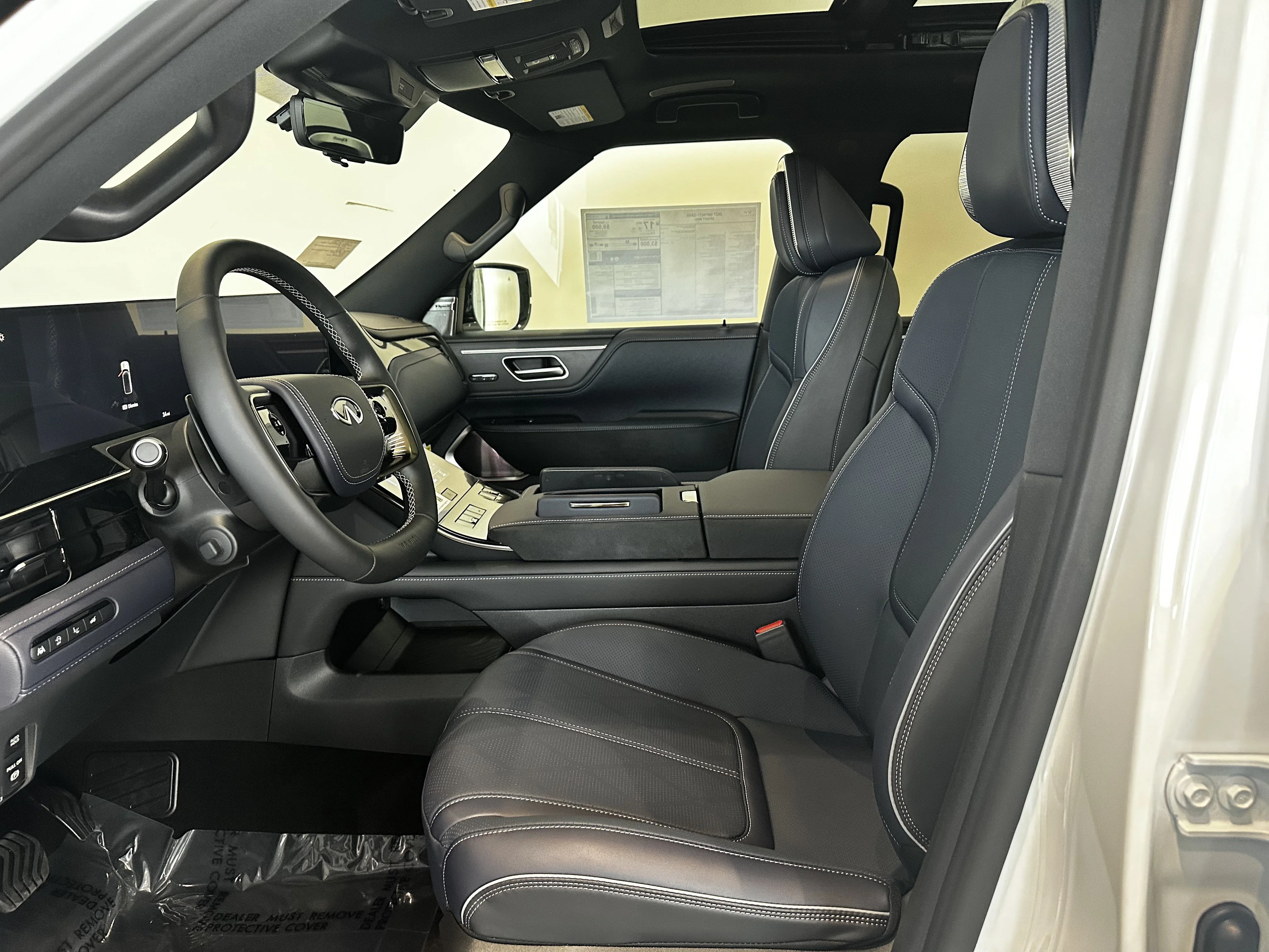 New 2027 2T RADIANT WHIT INFINITI Sport 4WD image 18