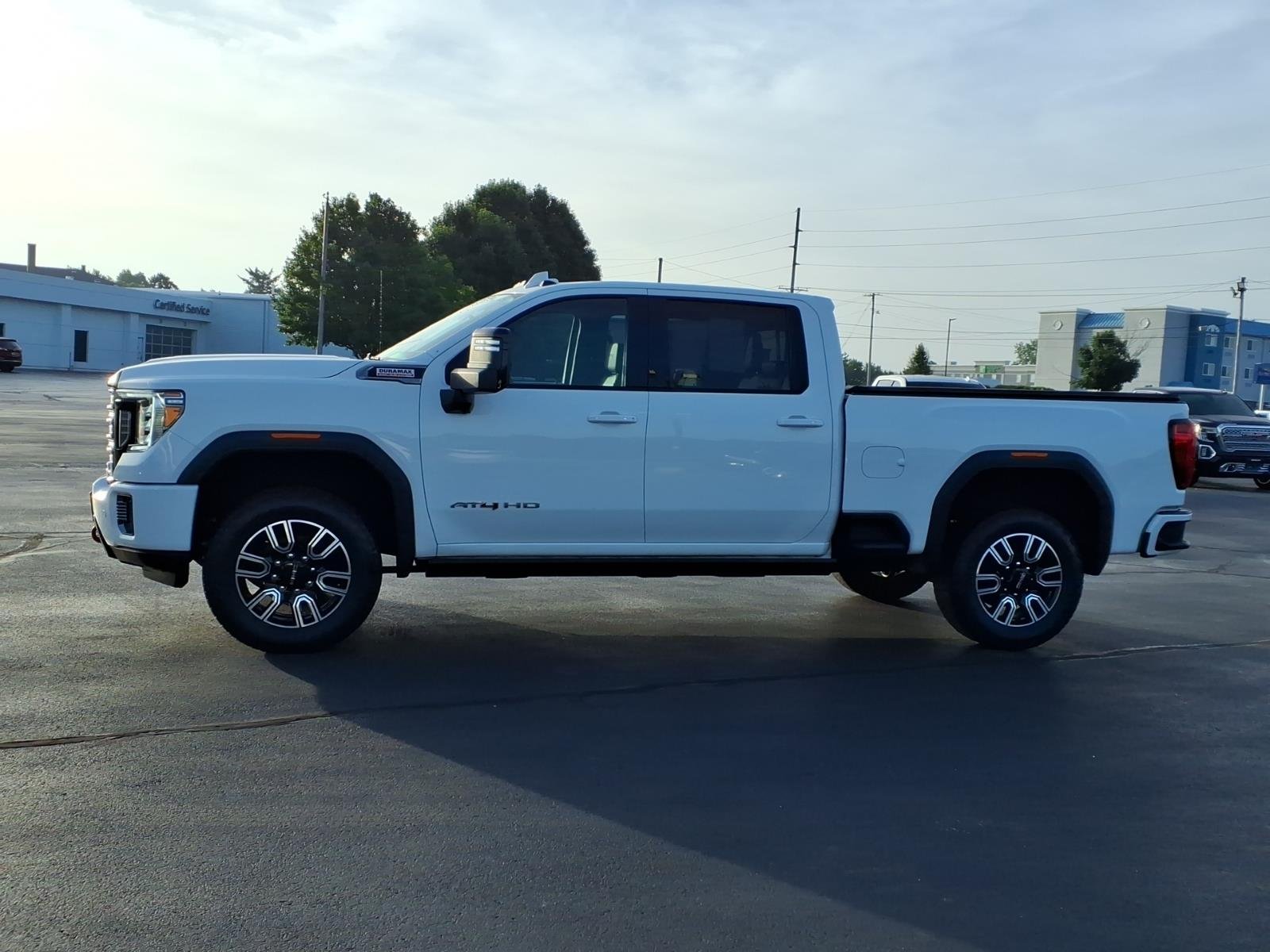 Used 2023 Summit White GMC AT4 image 19