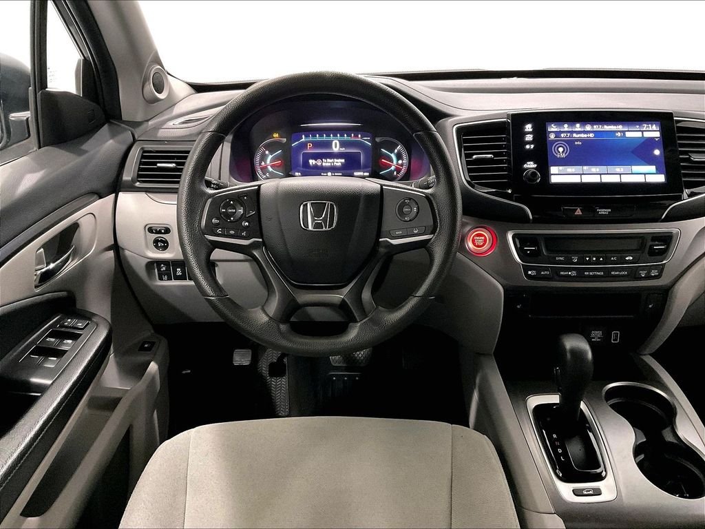 Used 2019 Silver Honda EX image 18
