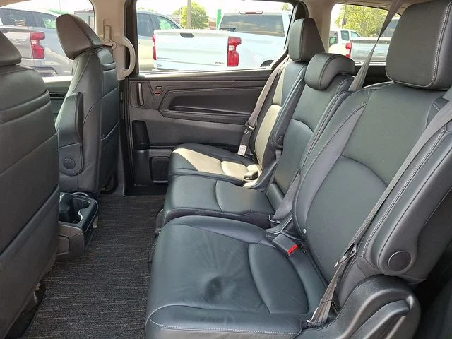 Used 2022  Honda Touring image 10
