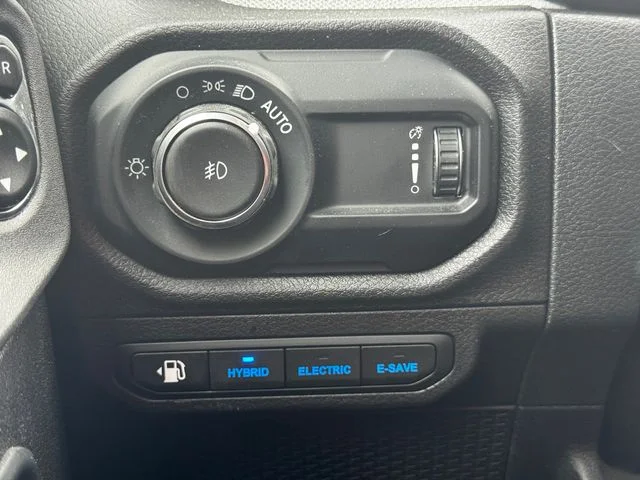 Certified Used 2025  Jeep Sport S 4xe image 23