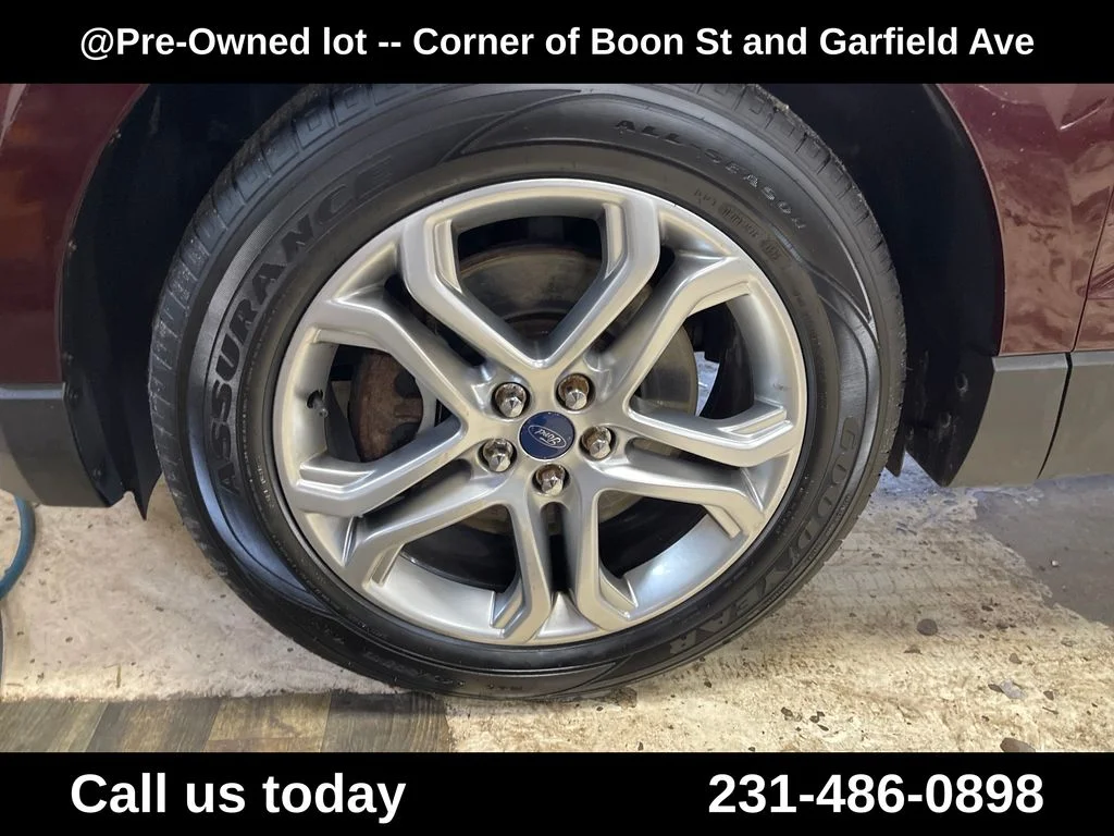 Used 2018 Red Ford Titanium image 11