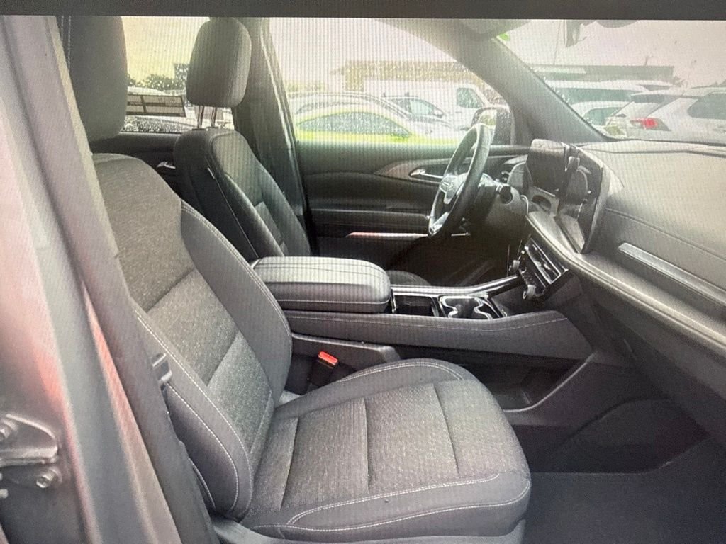 Used 2024 Gray Chevrolet LT image 7