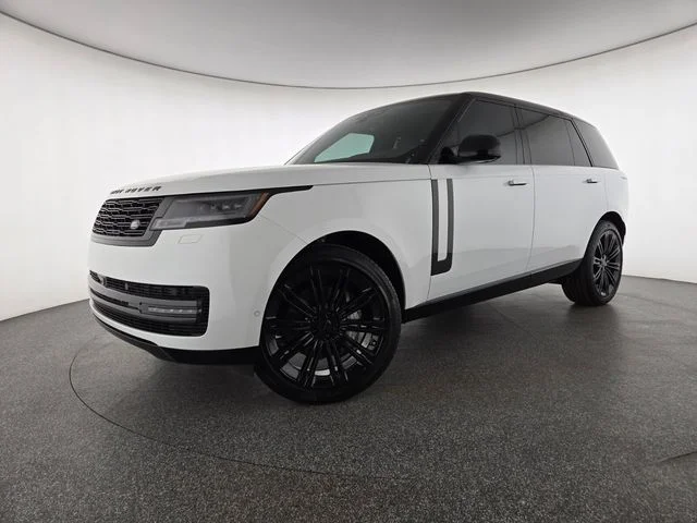 2026 Land Rover Range Rover 3.0 SE LWB 7's photo
