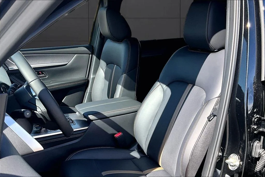 2026 Mazda CX-90 Premium Plus Package - Photo 9