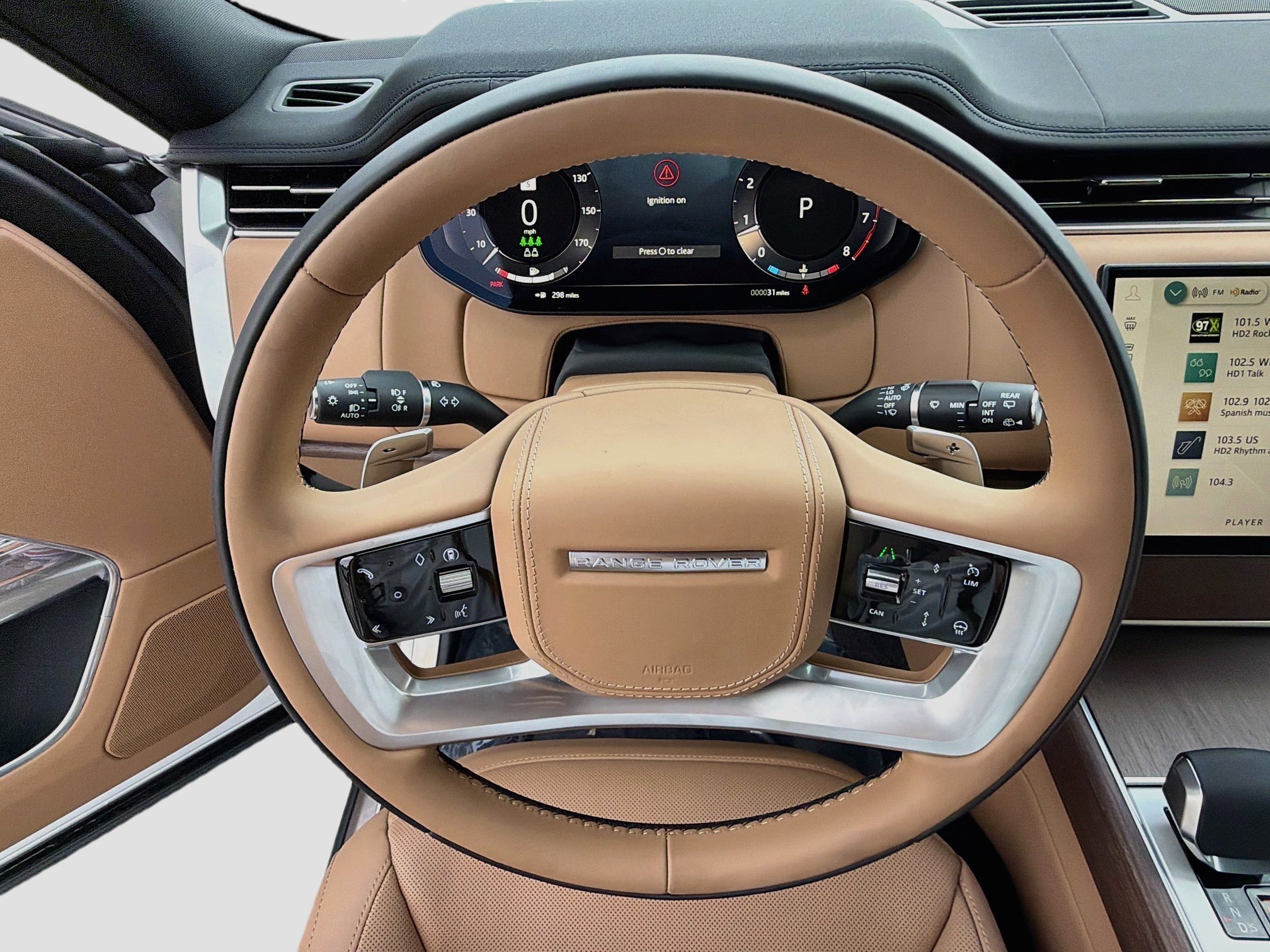 New 2026 Fuji White Land Rover SE image 40