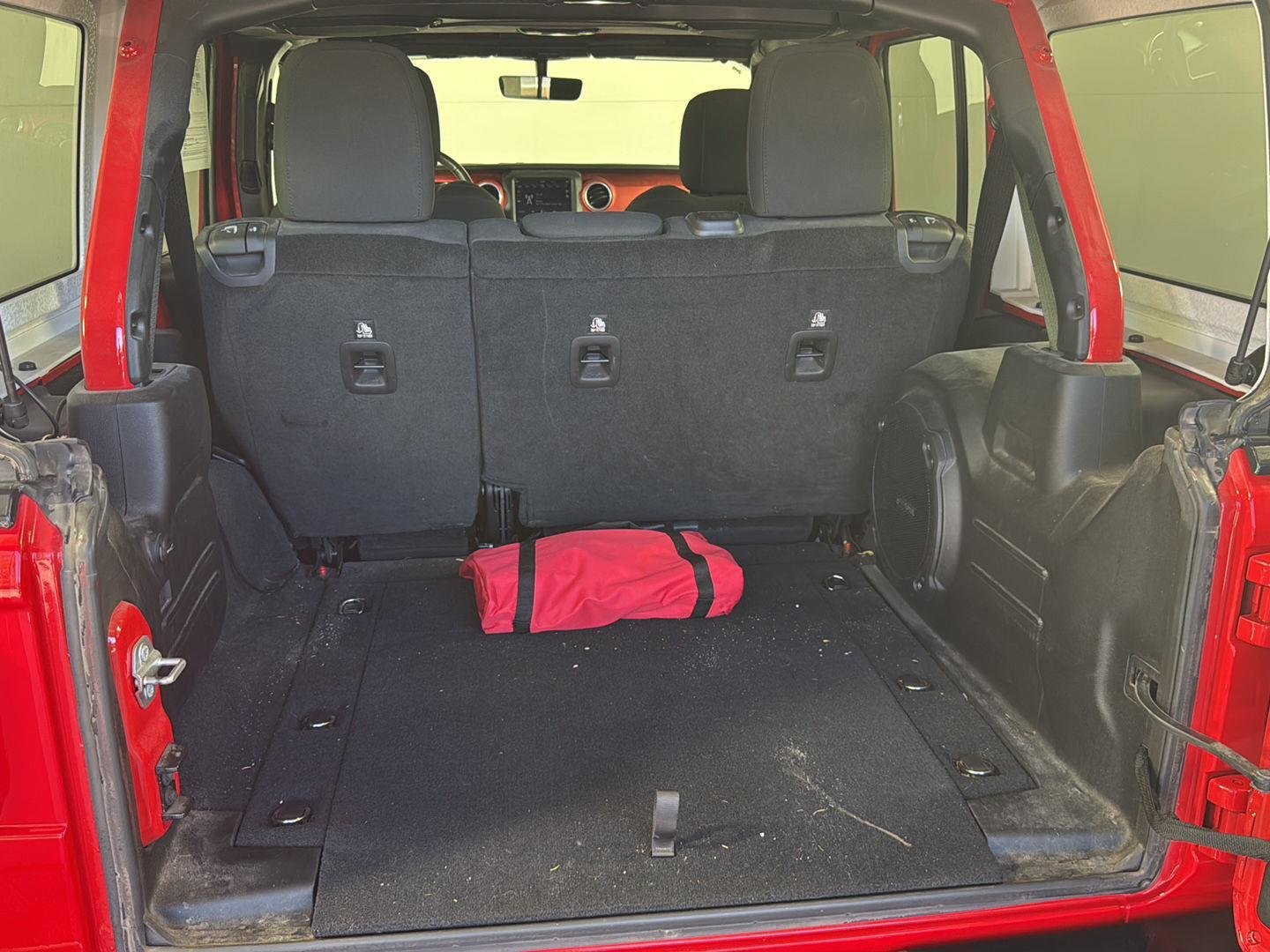 Used 2018 Firecracker Red Clearcoat Jeep Rubicon image 6
