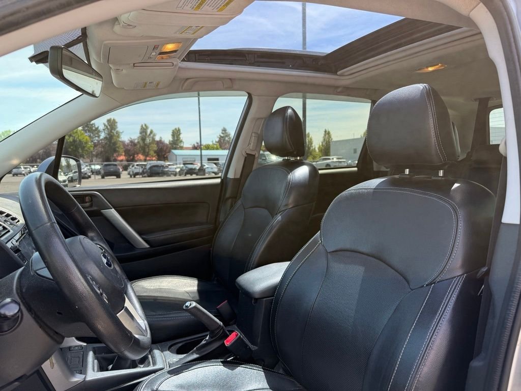 Used 2018 Ice Silver Metallic Subaru 2.5i Premium image 9