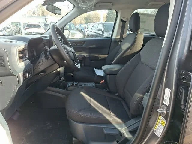 2026 Ford Maverick XL - Photo 8