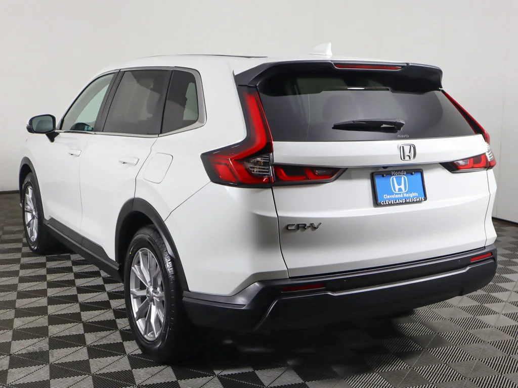 Used 2024 Platinum White Pearl Honda EX-L image 9