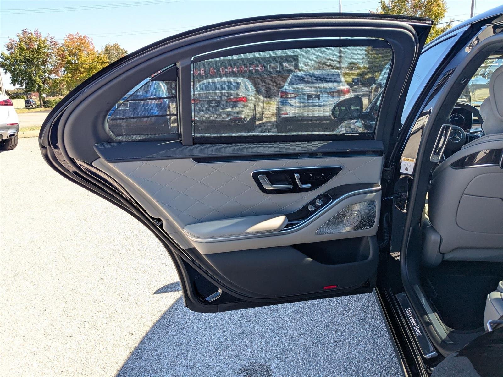New 2026 Obsidian Black Metallic Mercedes-Benz S 580 image 23