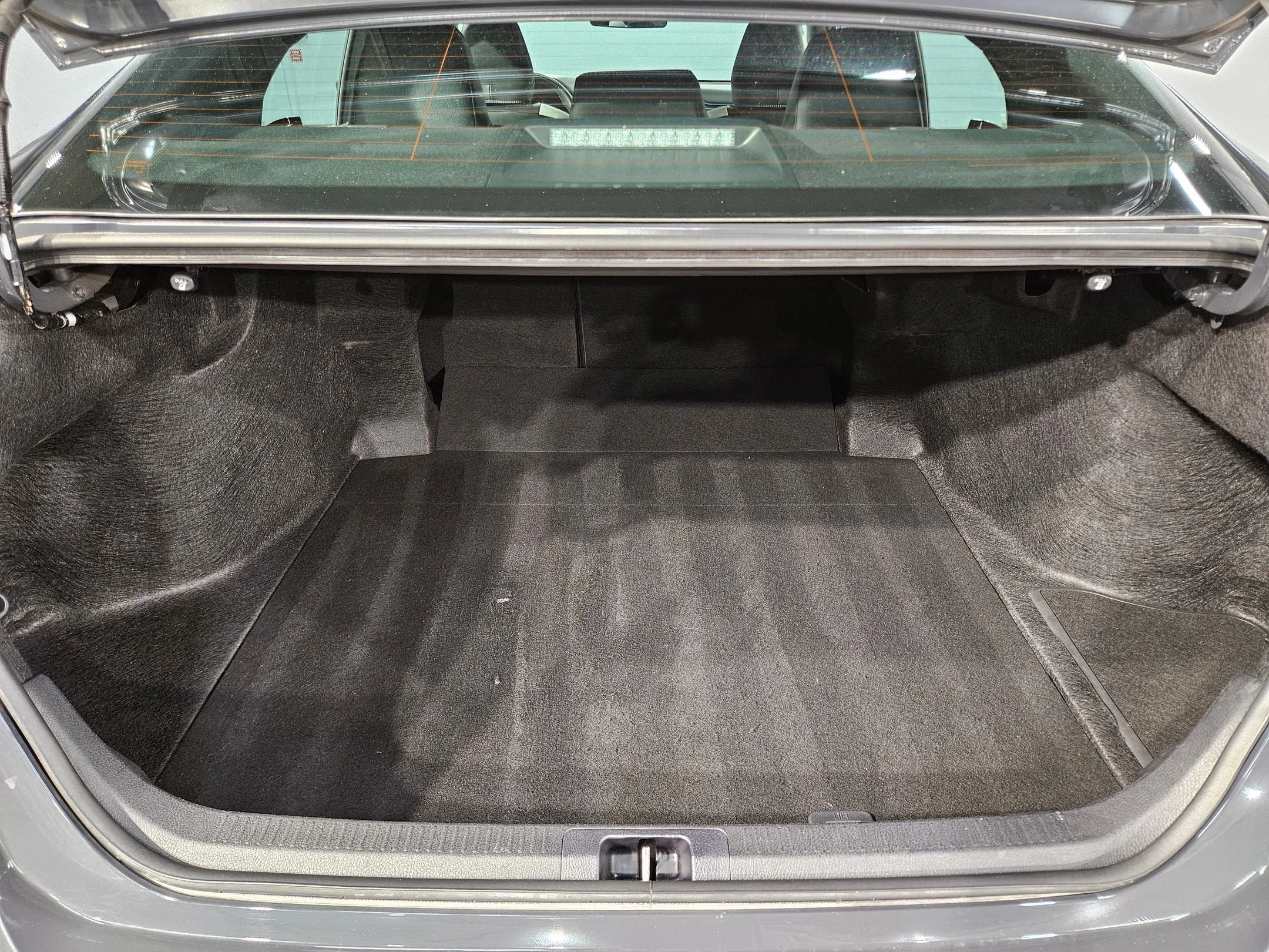Used 2025 Underground Toyota SE image 18