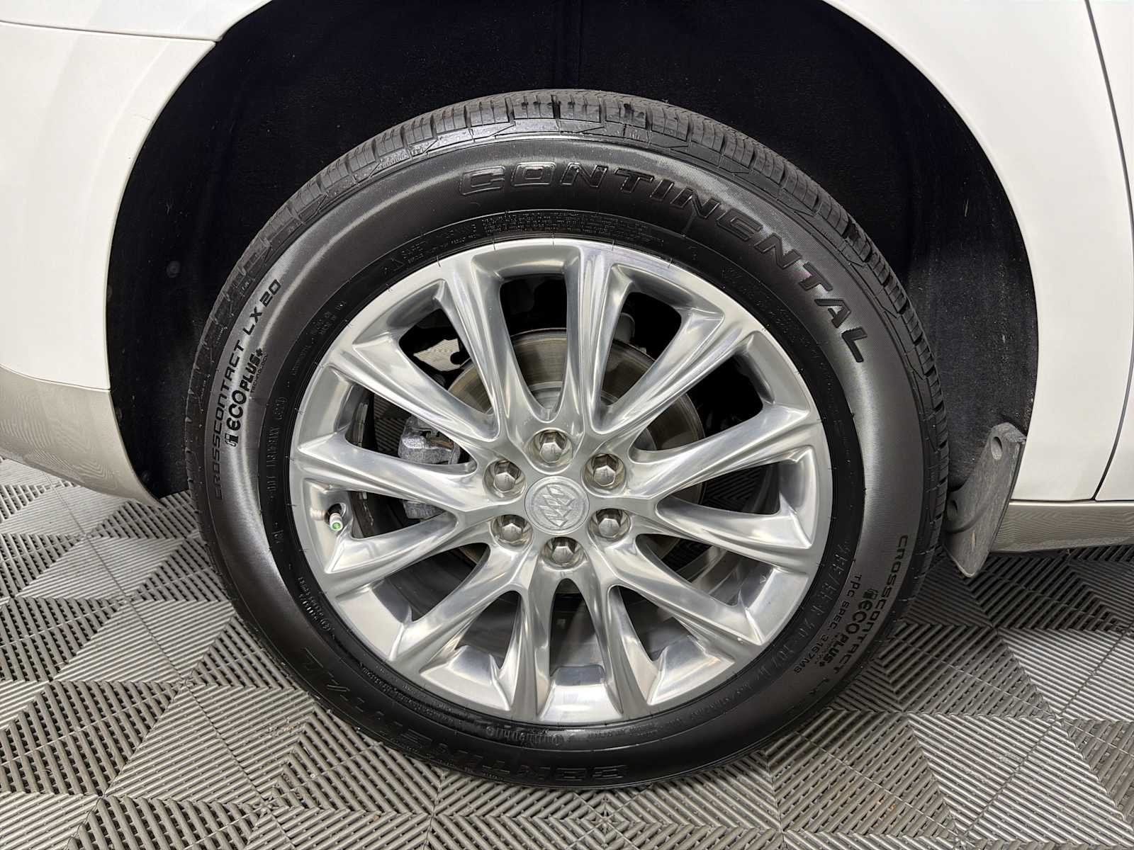 Used 2018 Includes Satin Nickel lower exterior accent color. Buick Premium image 16
